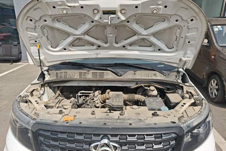 Used CHANGAN OSHAN X70A 2019 1.5L Manual Basic Version China VI Standard Engine Bay