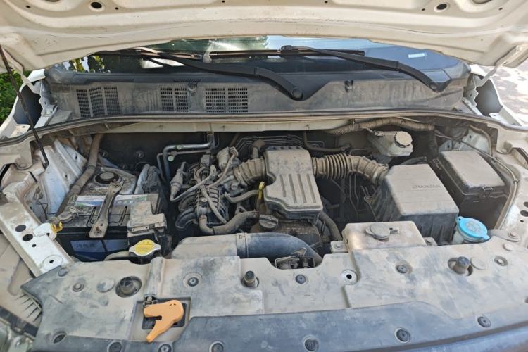 Used CHANGAN OSHAN X70A 2019 1.5L Manual Basic Version China VI Standard Engine Bay