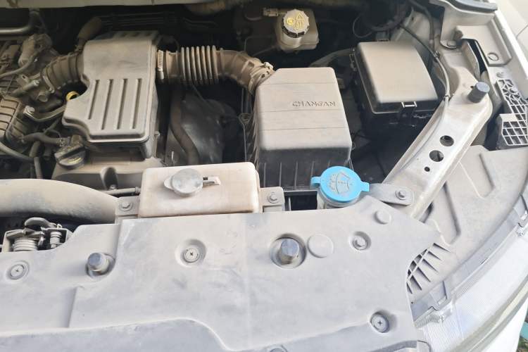 Used CHANGAN OSHAN X70A 2019 1.5L Manual Basic Version China VI Standard Engine Bay Left