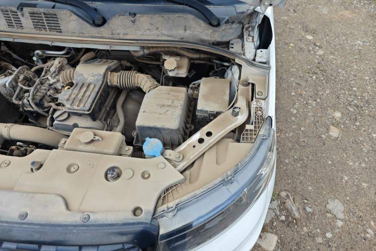 Used CHANGAN OSHAN X70A 2019 1.5L Manual Basic Version China VI Standard Engine Bay Left