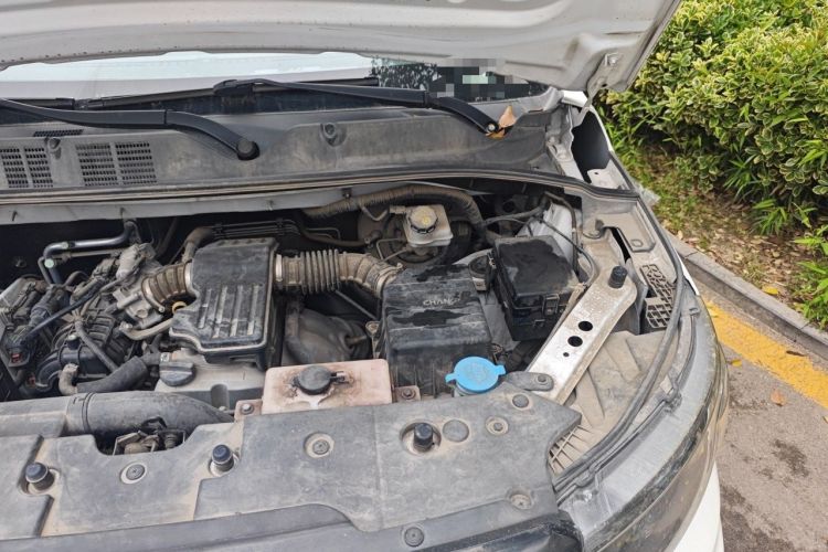 Used CHANGAN OSHAN X70A 2019 1.5L Manual Basic Version China VI Standard Engine Bay Left