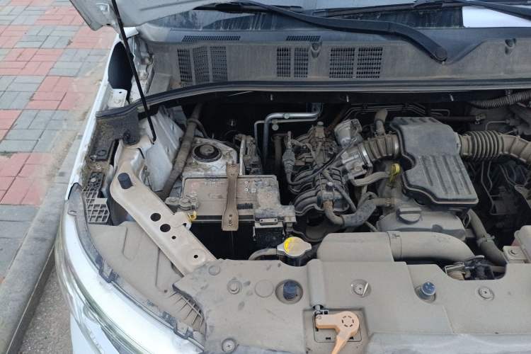 Used CHANGAN OSHAN X70A 2019 1.5L Manual Standard Version China VI Engine Bay Right
