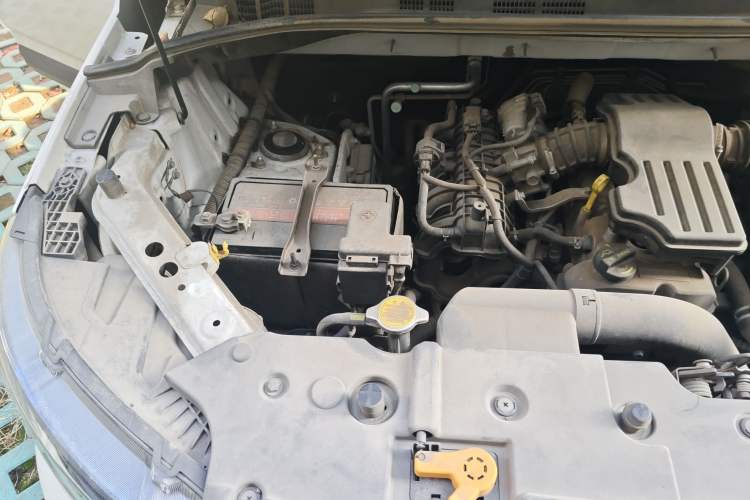 Used CHANGAN OSHAN X70A 2019 1.5L Manual Basic Version China VI Standard Engine Bay Right