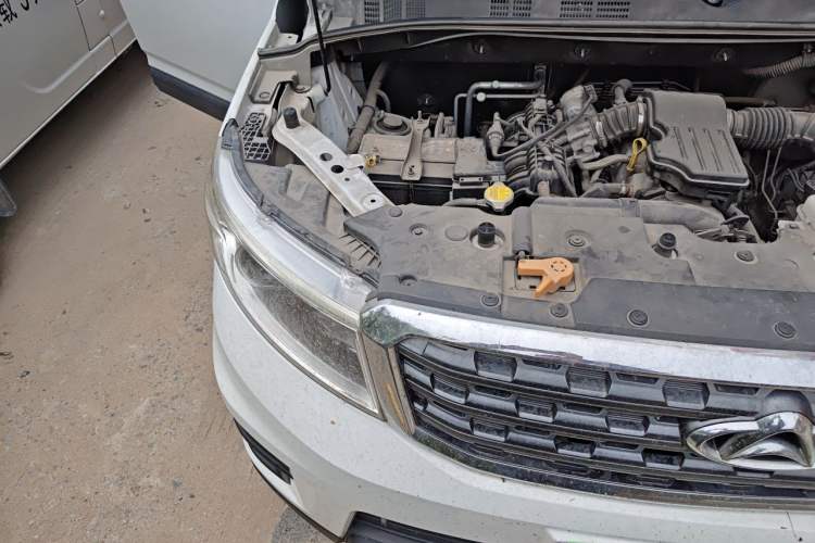 Used CHANGAN OSHAN X70A 2019 1.5L Manual Standard Version China VI Engine Bay Right