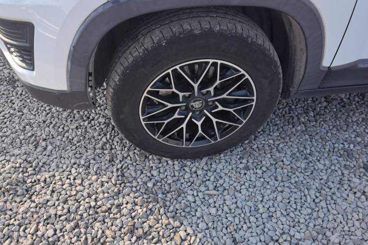 Used CHANGAN OSHAN X70A 2019 1.5L Manual Basic Version China VI Standard Exterior 1