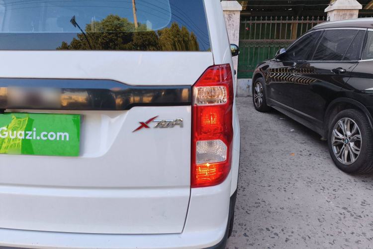 Used CHANGAN OSHAN X70A 2019 1.5L Manual Basic Version China VI Standard Exterior 1