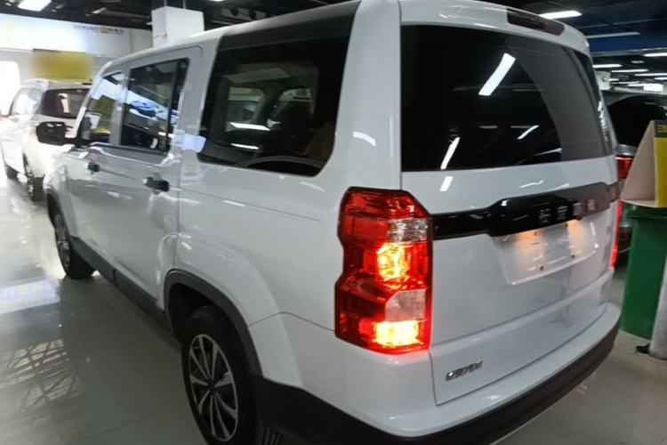 Used CHANGAN OSHAN X70A 2019 1.5L Manual Basic Version China VI Standard Exterior 2