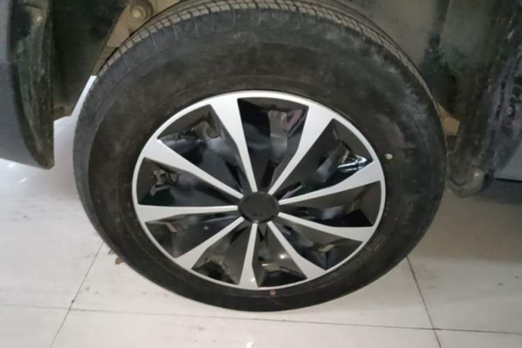 Used CHANGAN OSHAN X70A 2019 1.5L Manual Basic Version China VI Standard Exterior 5