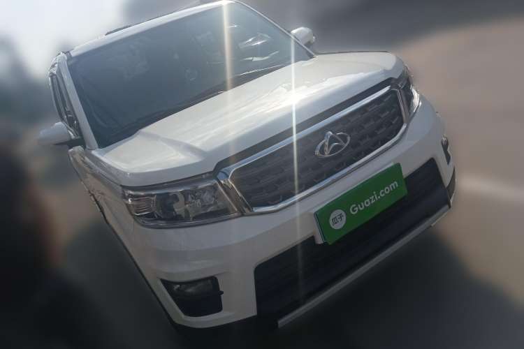 Used CHANGAN OSHAN X70A 2019 1.5L Manual Luxury Model China VI Standard Front Right 45 Deg