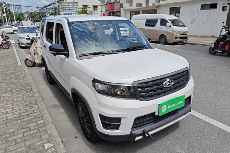 Used CHANGAN OSHAN X70A 2019 1.5L Manual Basic Version China VI Standard Front Right 45 Deg