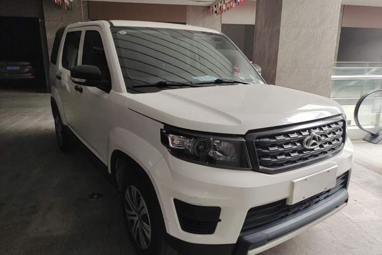 Used CHANGAN OSHAN X70A 2019 1.5L Manual Basic Version China VI Standard Front Right 45 Deg