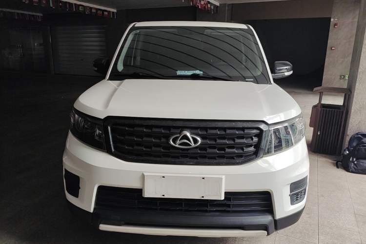 Used CHANGAN OSHAN X70A 2019 1.5L Manual Basic Version China VI Standard Front