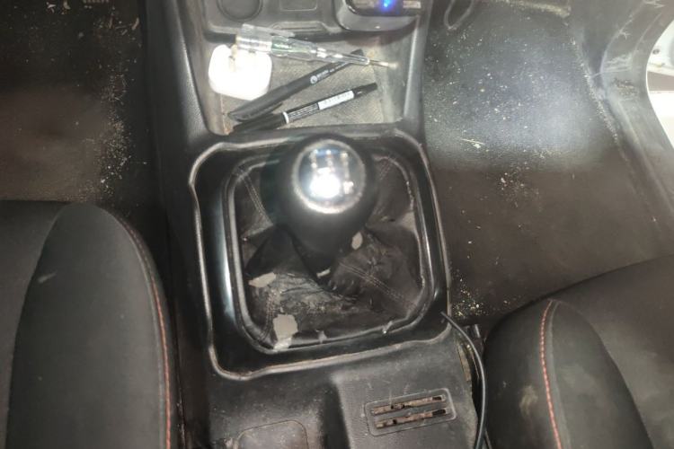 Used CHANGAN OSHAN X70A 2019 1.5L Manual Basic Version China VI Standard Gear Lever