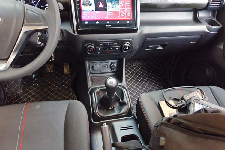 Used CHANGAN OSHAN X70A 2019 1.5L Manual Standard Version China VI Gear Lever