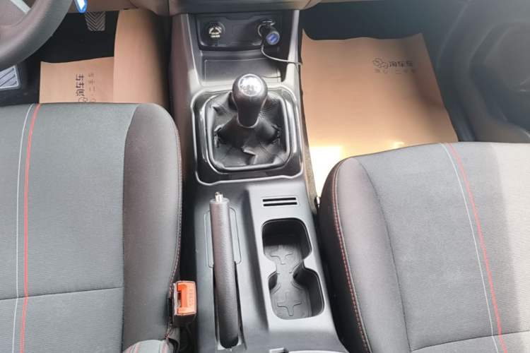 Used CHANGAN OSHAN X70A 2019 1.5L Manual Basic Version China VI Standard Gear Lever