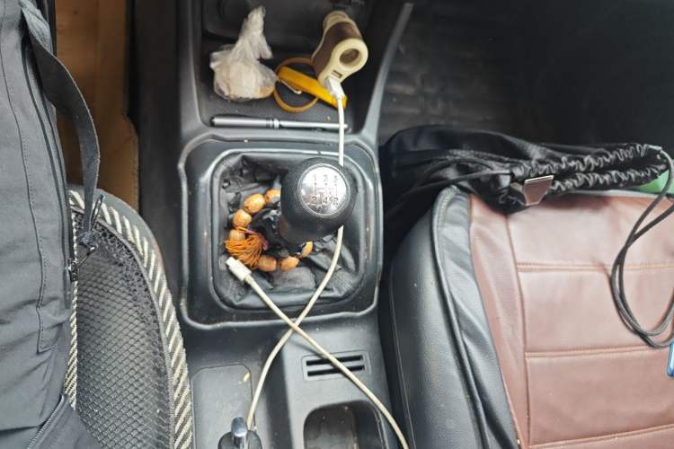 Used CHANGAN OSHAN X70A 2019 1.5L Manual Basic Version China VI Standard Gear Lever
