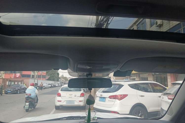 Used CHANGAN OSHAN X70A 2019 1.5L Manual Luxury Model China VI Standard Headliner