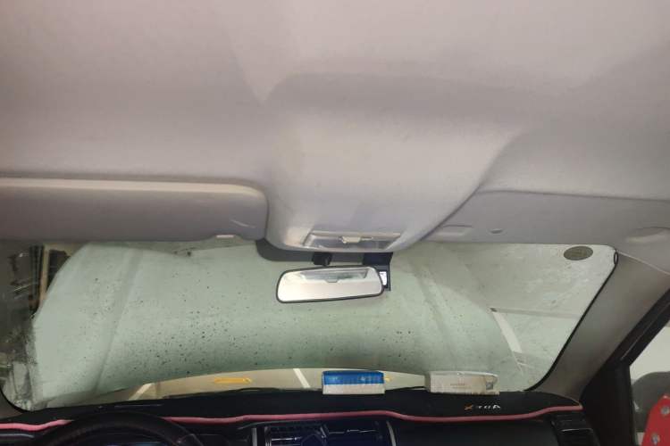 Used CHANGAN OSHAN X70A 2019 1.5L Manual Basic Version China VI Standard Headliner