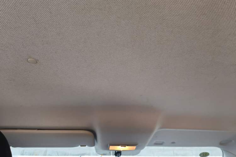 Used CHANGAN OSHAN X70A 2019 1.5L Manual Basic Version China VI Standard Headliner