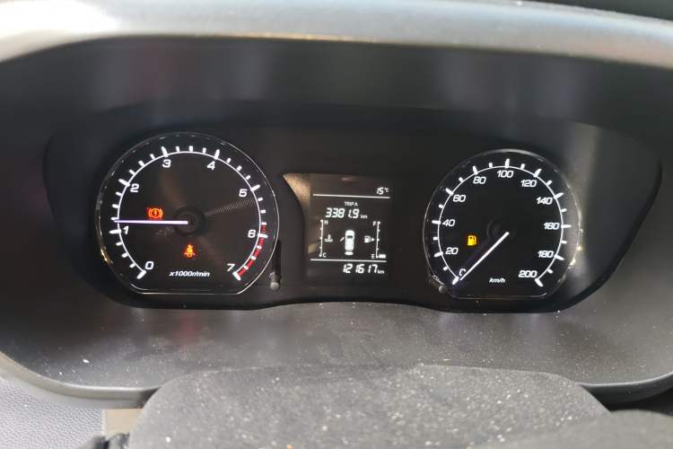 Used CHANGAN OSHAN X70A 2019 1.5L Manual Basic Version China VI Standard Instrument Cluster