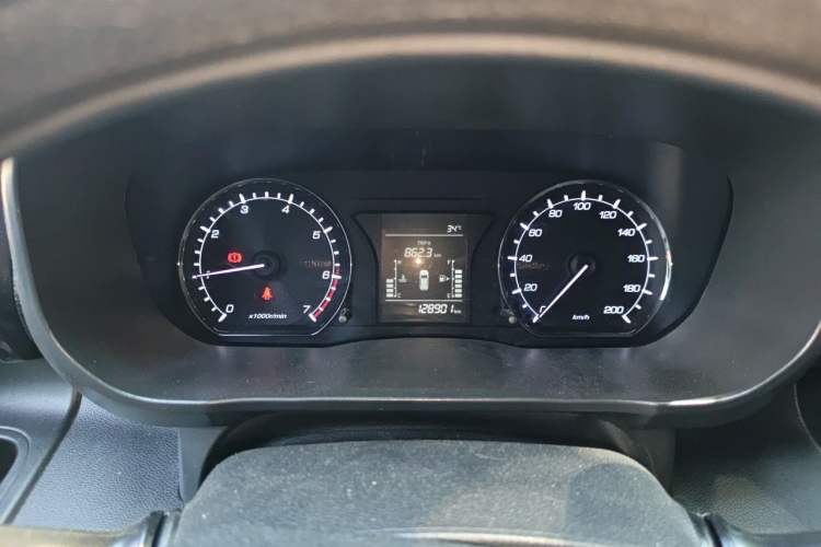 Used CHANGAN OSHAN X70A 2019 1.5L Manual Basic Version China VI Standard Instrument Cluster