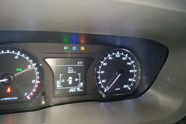 Used CHANGAN OSHAN X70A 2019 1.5L Manual Basic Version China VI Standard Instrument Cluster
