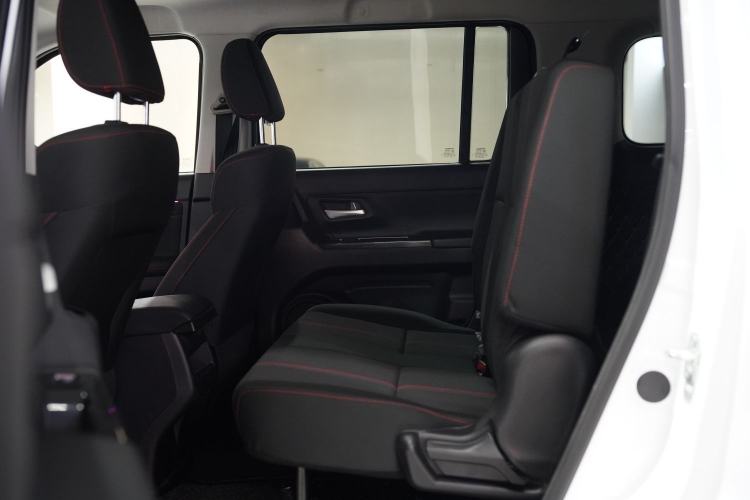 Used CHANGAN OSHAN X70A 2019 1.5L Manual Basic Version China VI Standard Interior 5
