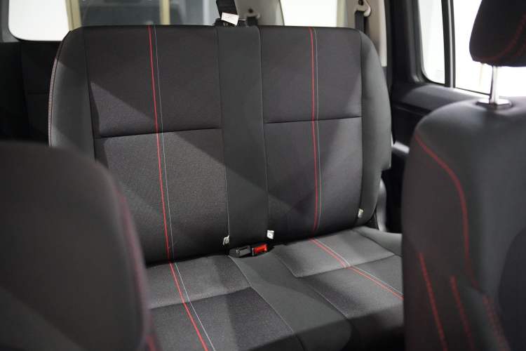 Used CHANGAN OSHAN X70A 2019 1.5L Manual Basic Version China VI Standard Interior 7