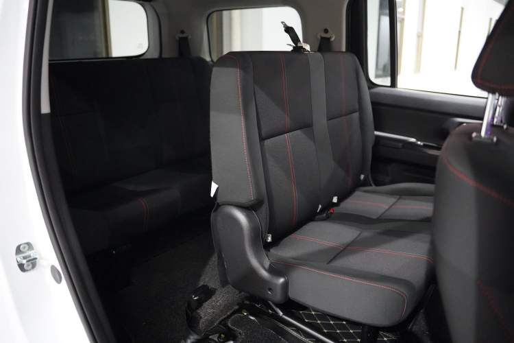 Used CHANGAN OSHAN X70A 2019 1.5L Manual Basic Version China VI Standard Interior 8