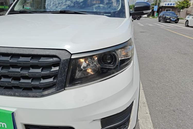 Used CHANGAN OSHAN X70A 2019 1.5L Manual Basic Version China VI Standard Left Front Headlight
