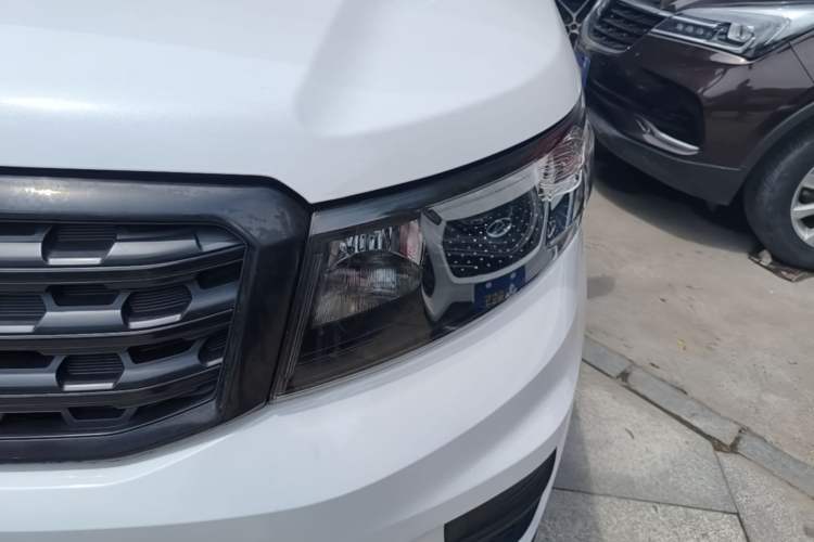 Used CHANGAN OSHAN X70A 2019 1.5L Manual Basic Version China VI Standard Left Front Headlight