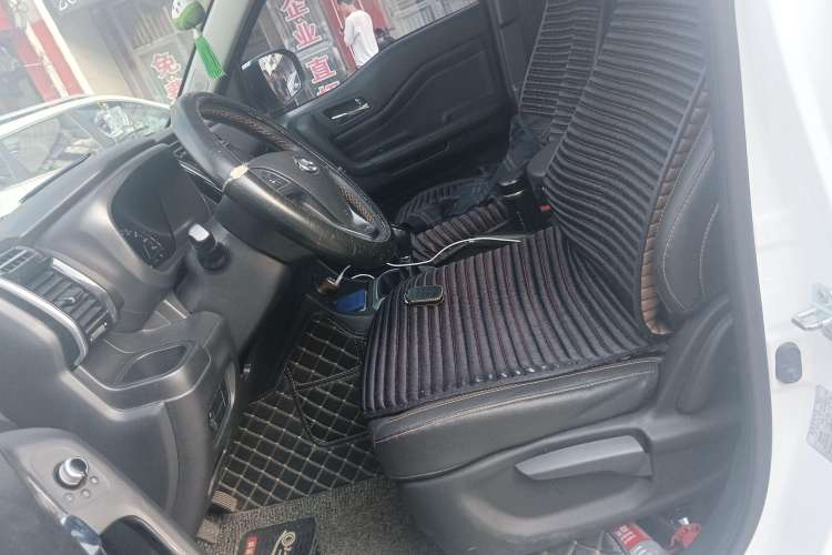 Used CHANGAN OSHAN X70A 2019 1.5L Manual Luxury Model China VI Standard Left Front Seat