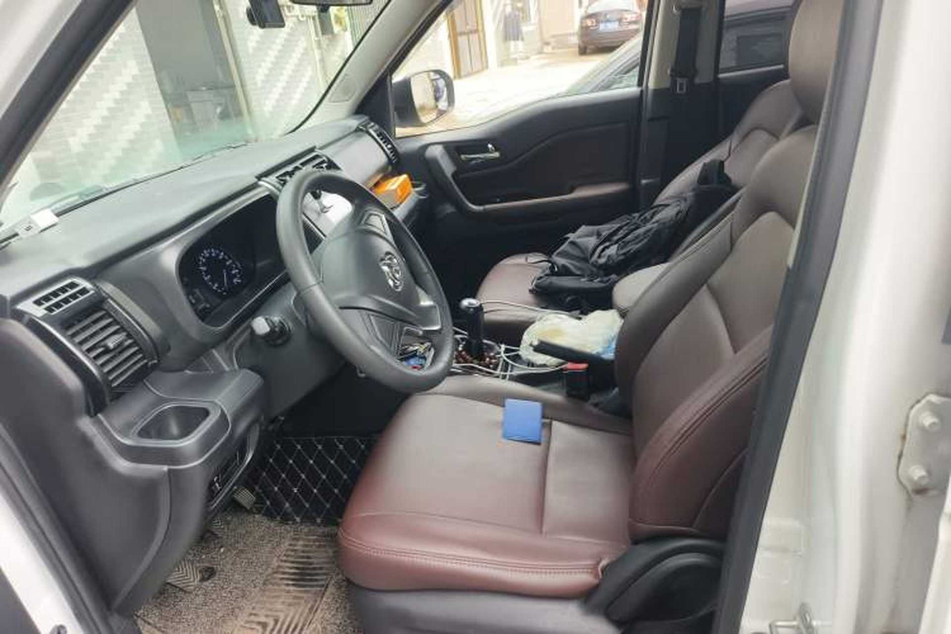 Used CHANGAN OSHAN X70A 2019 1.5L Manual Standard Version China VI Left Front Seat
