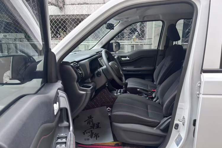 Used CHANGAN OSHAN X70A 2019 1.5L Manual Basic Version China VI Standard Left Front Seat