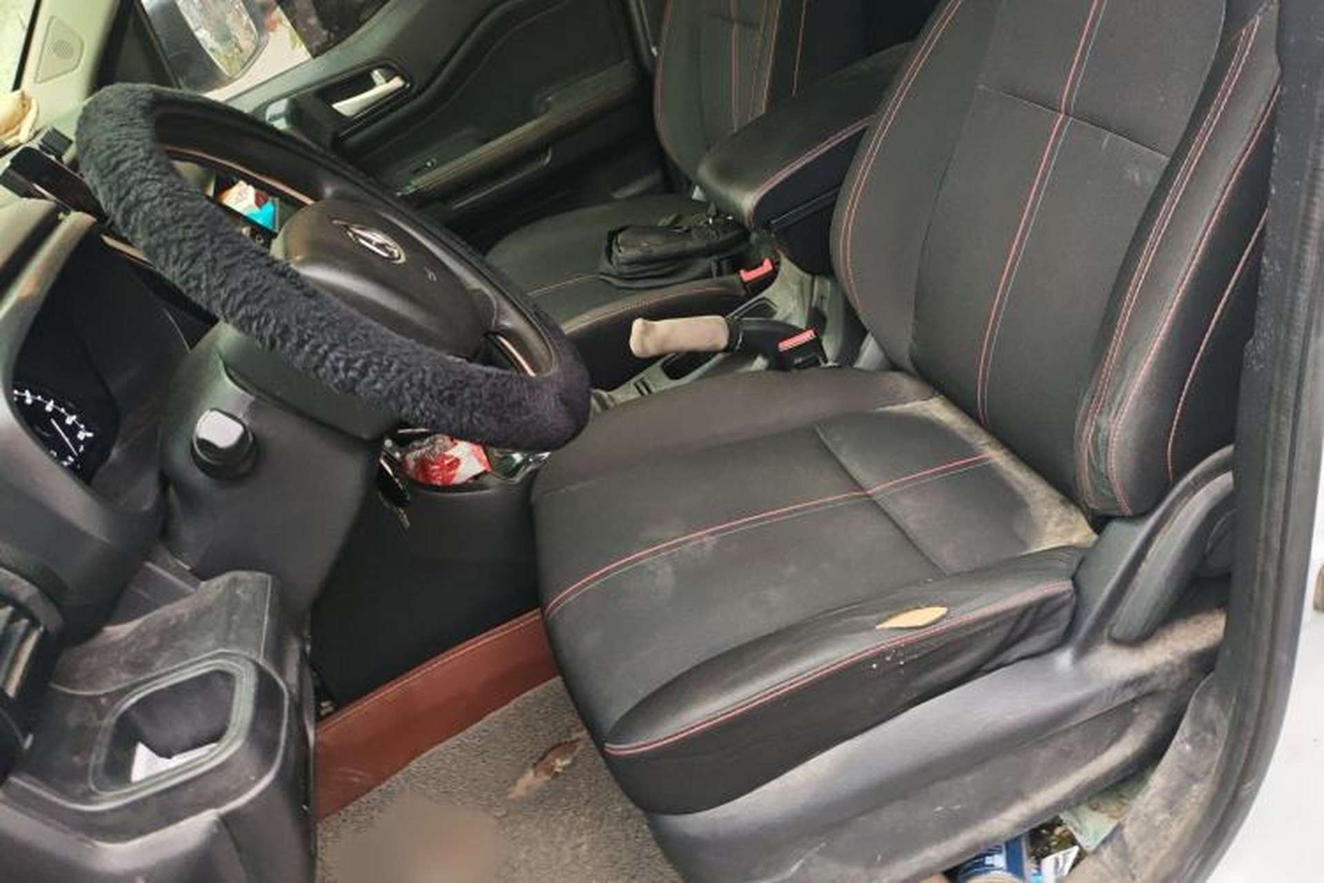 Used CHANGAN OSHAN X70A 2019 1.5L Manual Basic Version China VI Standard Left Front Seat