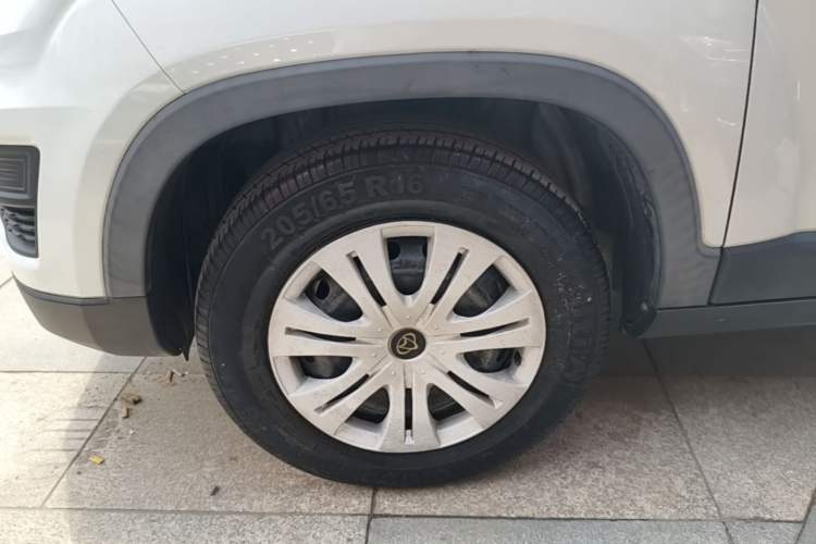 Used CHANGAN OSHAN X70A 2019 1.5L Manual Basic Version China VI Standard Left Front Wheel Hub