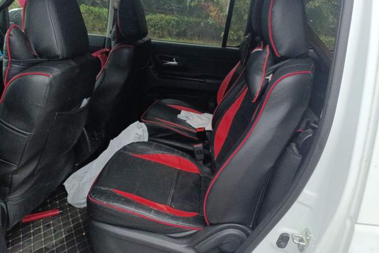 Used CHANGAN OSHAN X70A 2019 1.5L Manual Standard Version China VI Left Rear Seat
