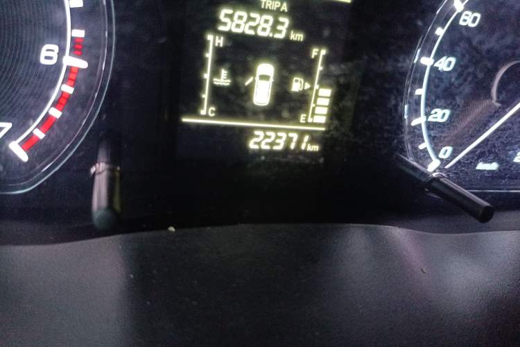 Used CHANGAN OSHAN X70A 2019 1.5L Manual Standard Version China VI Odometer Close Up