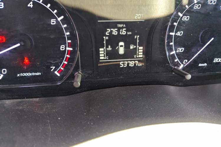 Used CHANGAN OSHAN X70A 2019 1.5L Manual Basic Version China VI Standard Odometer Close Up