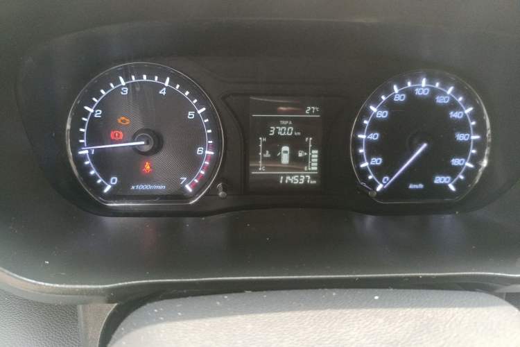 Used CHANGAN OSHAN X70A 2019 1.5L Manual Basic Version China VI Standard Odometer Close Up