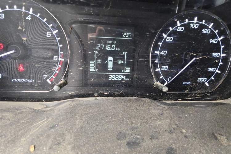 Used CHANGAN OSHAN X70A 2019 1.5L Manual Basic Version China VI Standard Odometer Close Up
