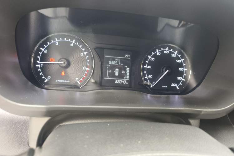 Used CHANGAN OSHAN X70A 2019 1.5L Manual Standard Version China VI Odometer Close Up