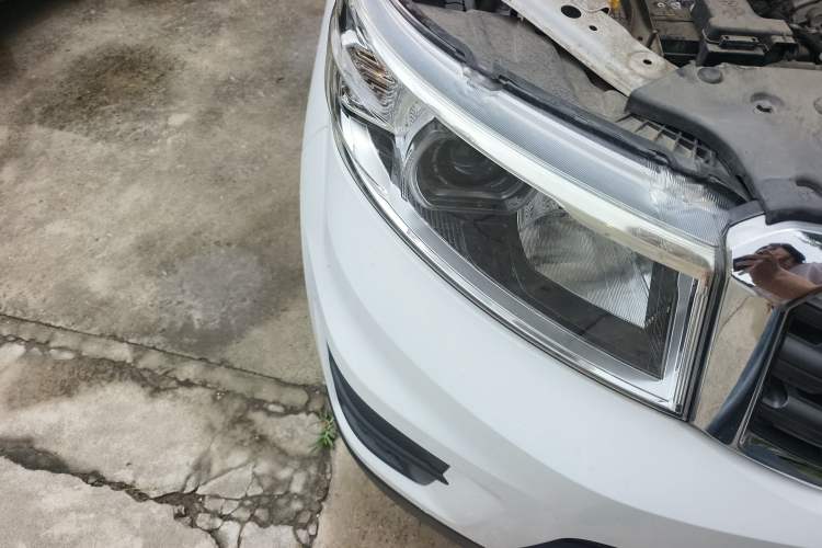 Used CHANGAN OSHAN X70A 2019 1.5L Manual Standard Version China VI Right Front Headlight