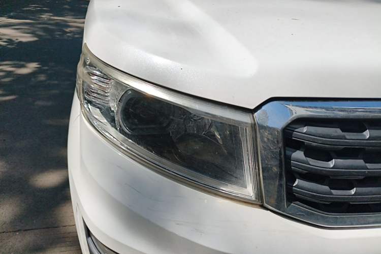 Used CHANGAN OSHAN X70A 2019 1.5L Manual Comfort Model China VI Standard Right Front Headlight
