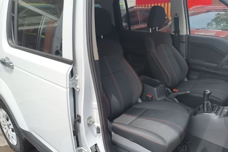 Used CHANGAN OSHAN X70A 2019 1.5L Manual Basic Version China VI Standard Right Front Seat