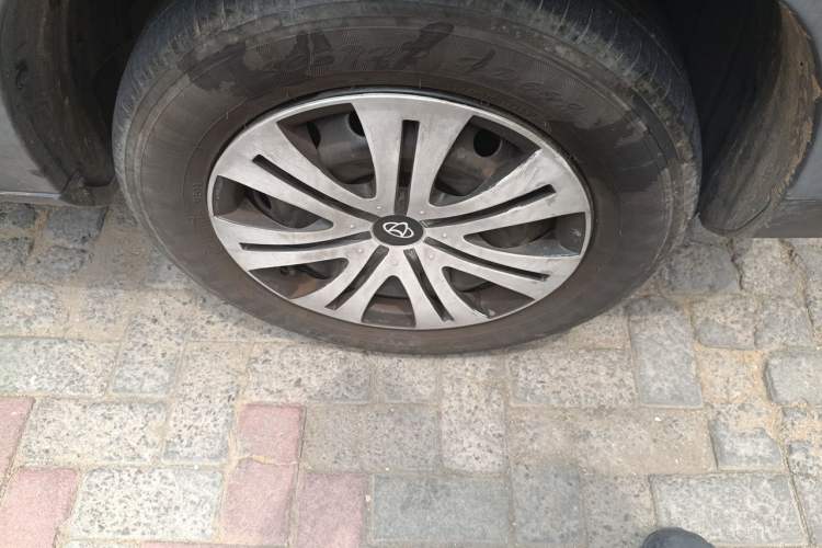 Used CHANGAN OSHAN X70A 2019 1.5L Manual Basic Version China VI Standard Right Front Wheel Hub
