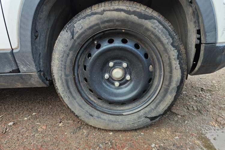 Used CHANGAN OSHAN X70A 2019 1.5L Manual Basic Version China VI Standard Right Front Wheel Hub