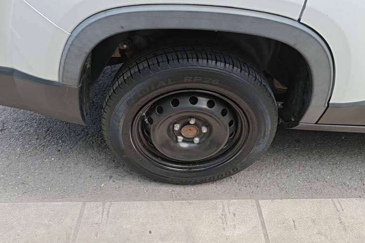 Used CHANGAN OSHAN X70A 2019 1.5L Manual Basic Version China VI Standard Right Rear Wheel Hub