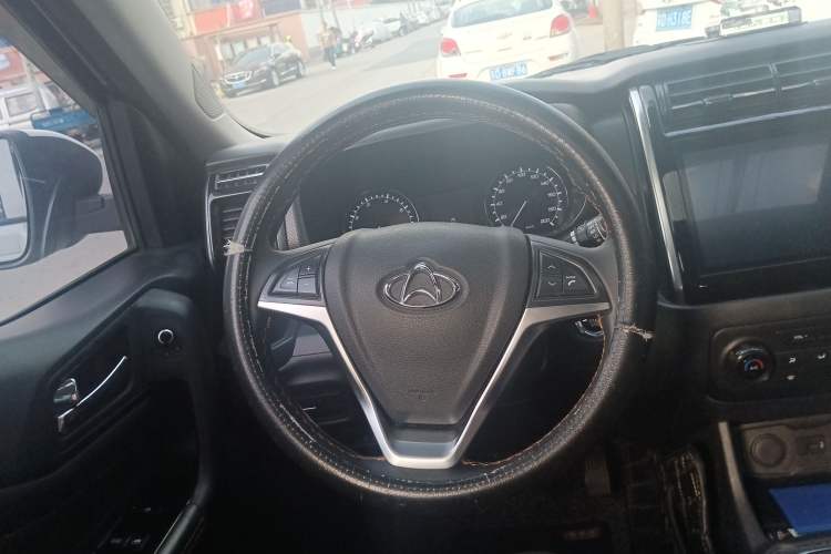 Used CHANGAN OSHAN X70A 2019 1.5L Manual Luxury Model China VI Standard Steering Wheel