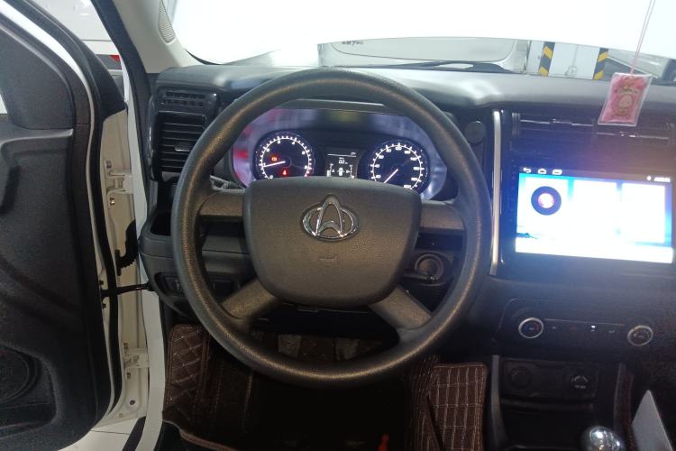 Used CHANGAN OSHAN X70A 2019 1.5L Manual Basic Version China VI Standard Steering Wheel